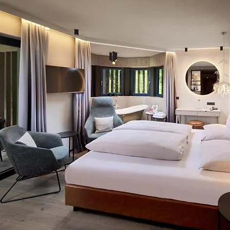 Zillergrundrock Luxury Mountain Hotell 4*