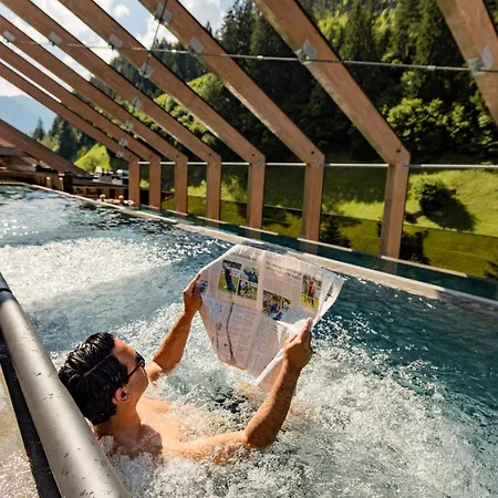 Zillergrundrock Luxury Mountain Hotel 4*