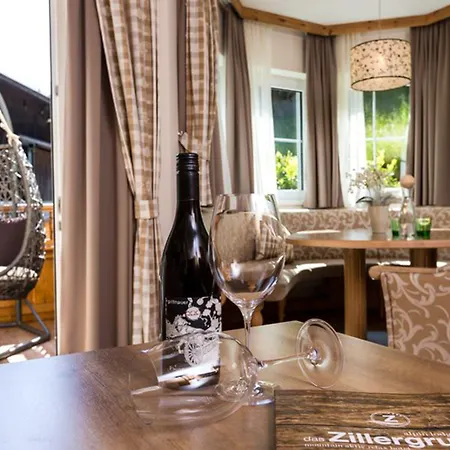 호텔 Zillergrundrock Luxury Mountain 메이른호픈