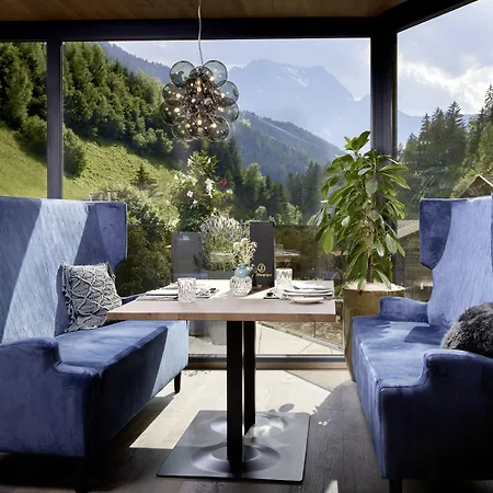 Zillergrundrock Luxury Mountain Hotel 4*