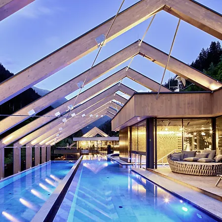 Zillergrundrock Luxury Mountain Hotell