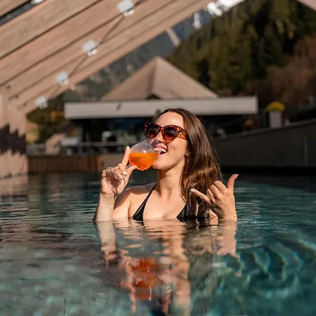 Zillergrundrock Luxury Mountain Hotell 4*