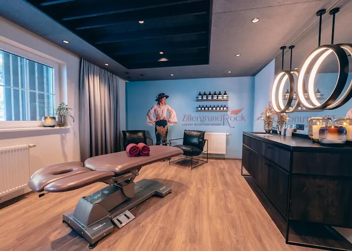 מלון Zillergrundrock Luxury Mountain