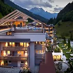 Zillergrundrock Luxury Mountain 4* マイヤーホーフェン