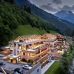 Zillergrundrock Luxury Mountain 4* マイヤーホーフェン