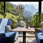 Zillergrundrock Luxury Mountain ホテル マイヤーホーフェン